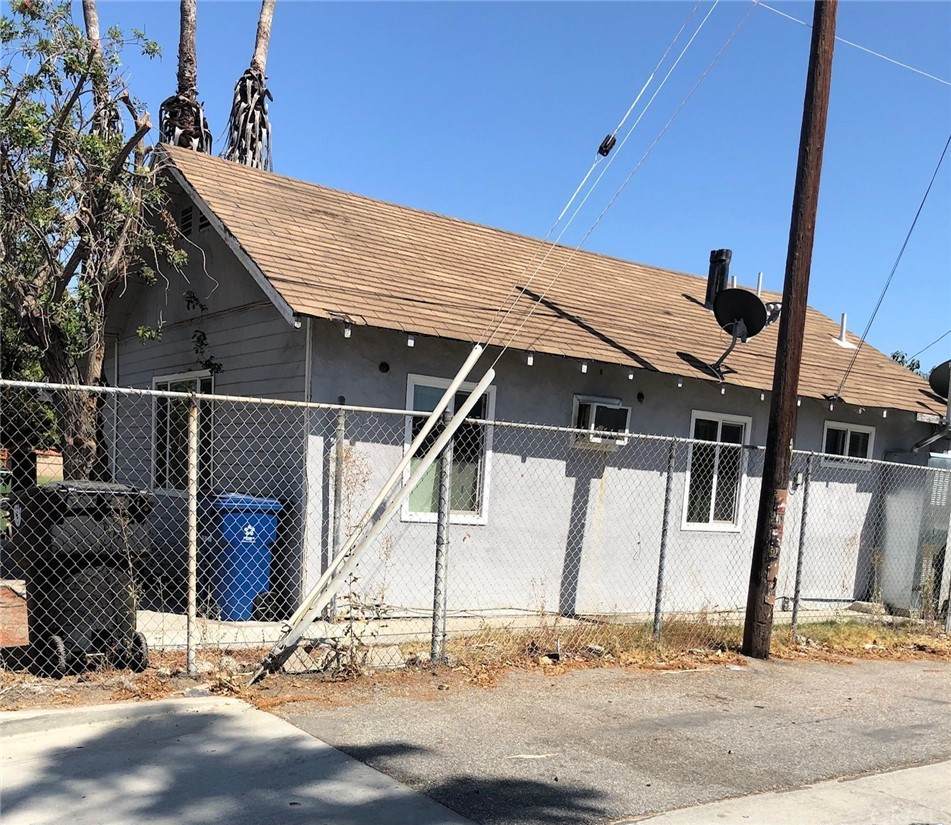 2559 Walnut Grove Avenue - Photo 1