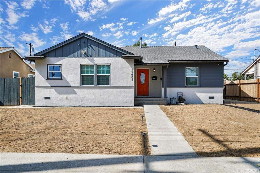 15905 San Fernando Mission Boulevard - Photo 1