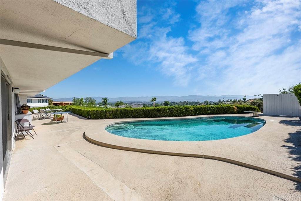 3910 Encino Hills Place - Photo 1