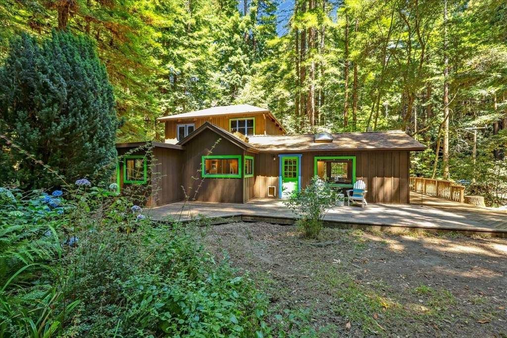 210 Dearborn Park Road - Photo 1