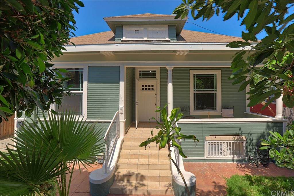 229 Chicago Street - Photo 1