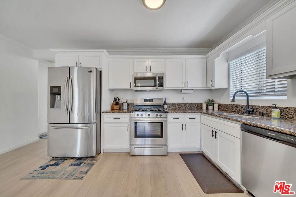 6632 Madden Avenue - Photo 1
