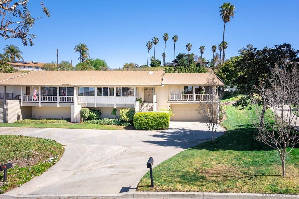 33 Via Larga Vista - Photo 1