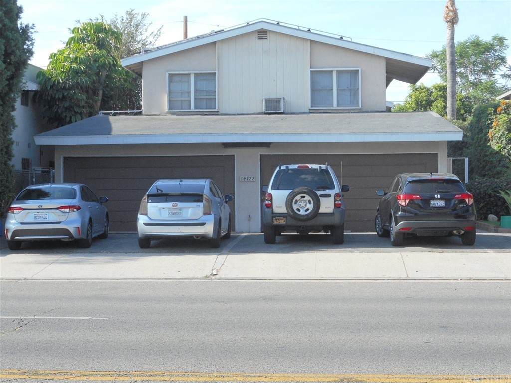 14722 Magnolia Boulevard - Photo 1