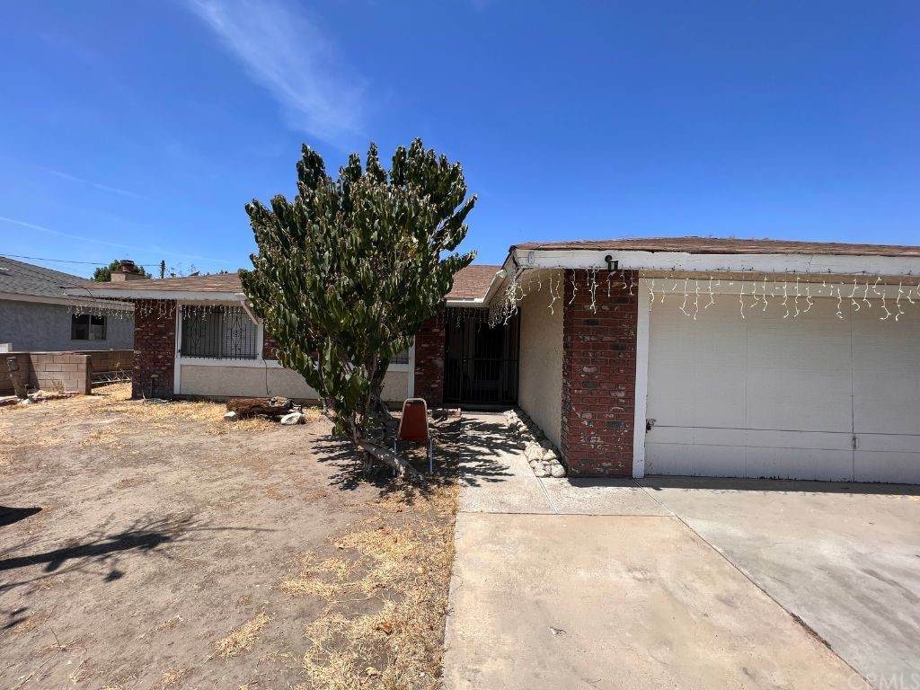 4433 Benham Avenue - Photo 1