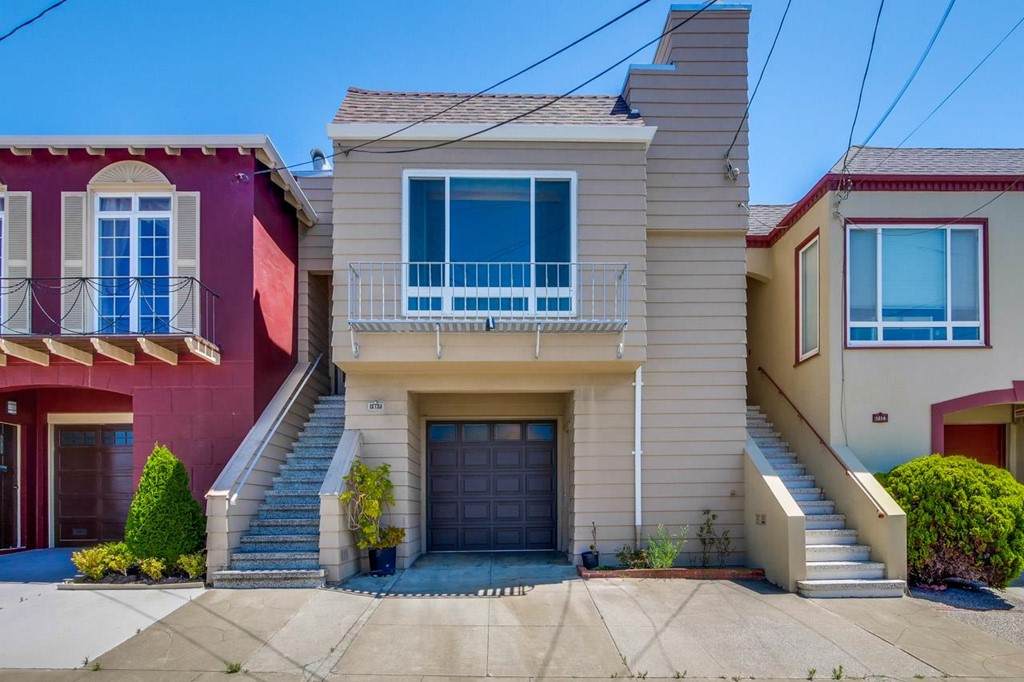 1610 38th Avenue - Photo 1
