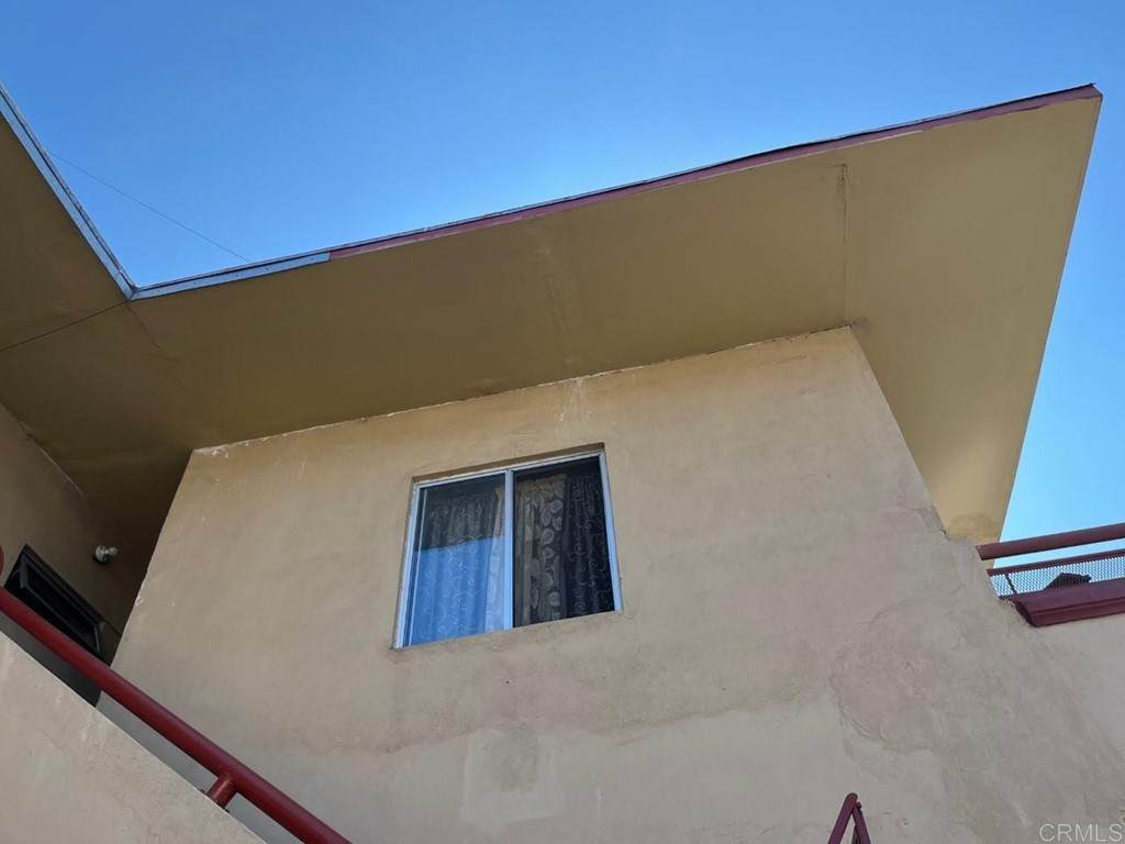 210 Fonzie Ave - Photo 1
