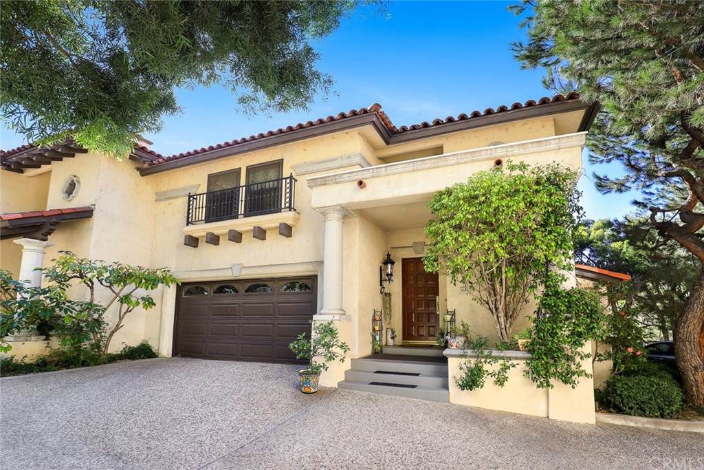 56 Arroyo Boulevard - Photo 1