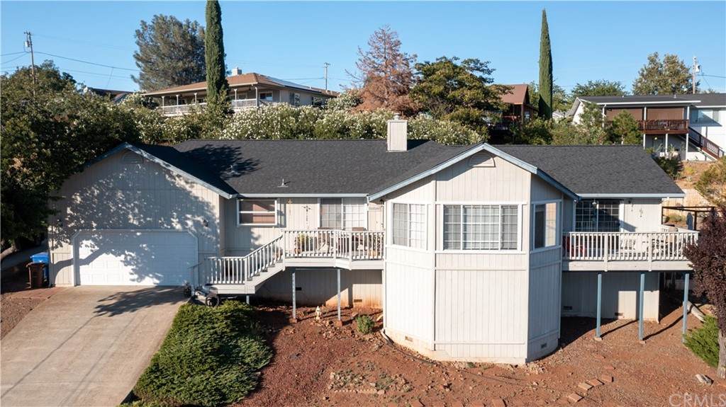 17221 Greenridge Road - Photo 1