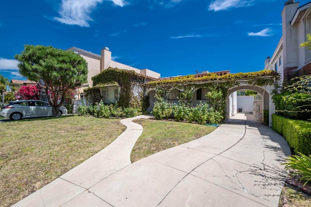 352 Wetherly Drive - Photo 1