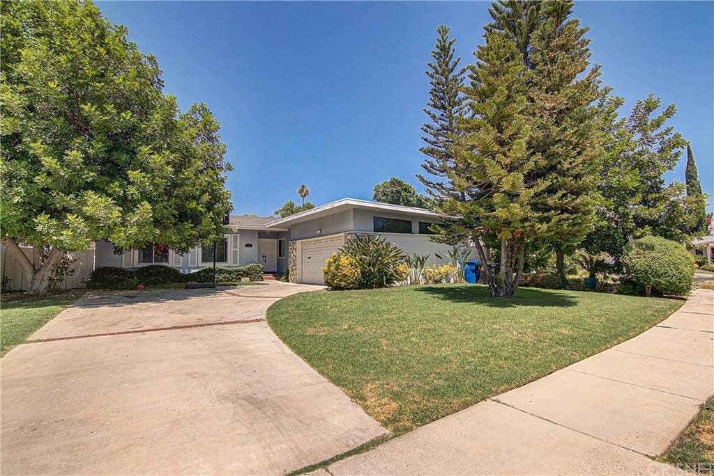 22317 Mobile Street - Photo 1
