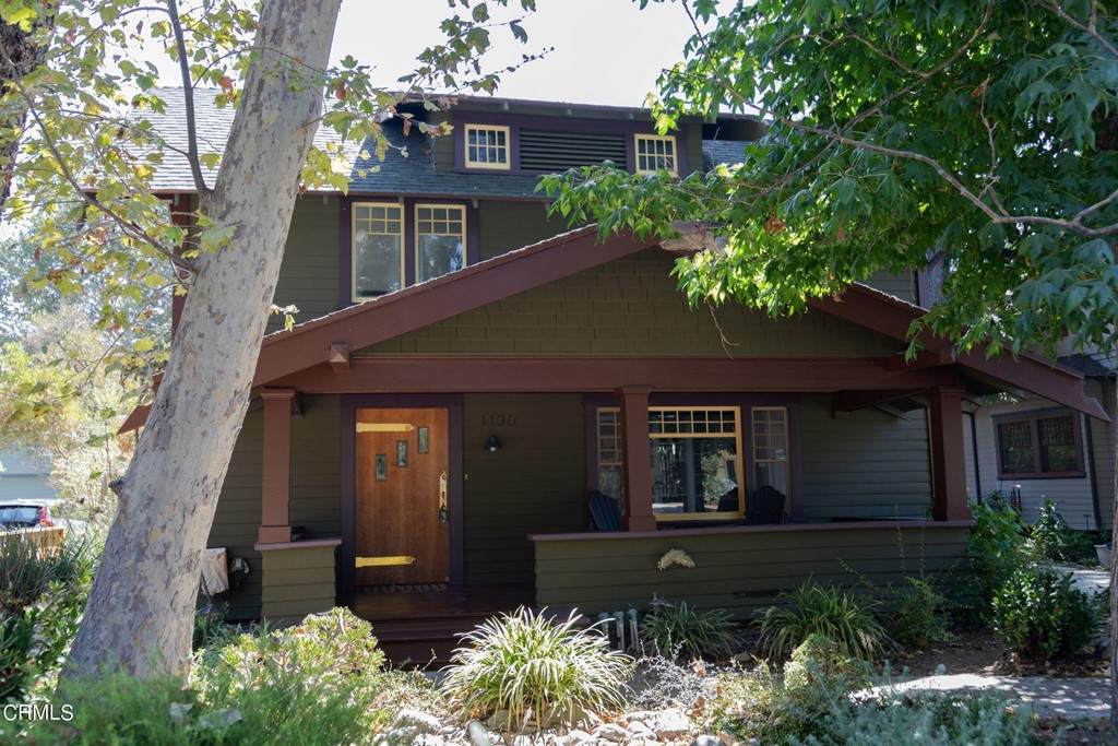 1130 Windsor Place - Photo 1