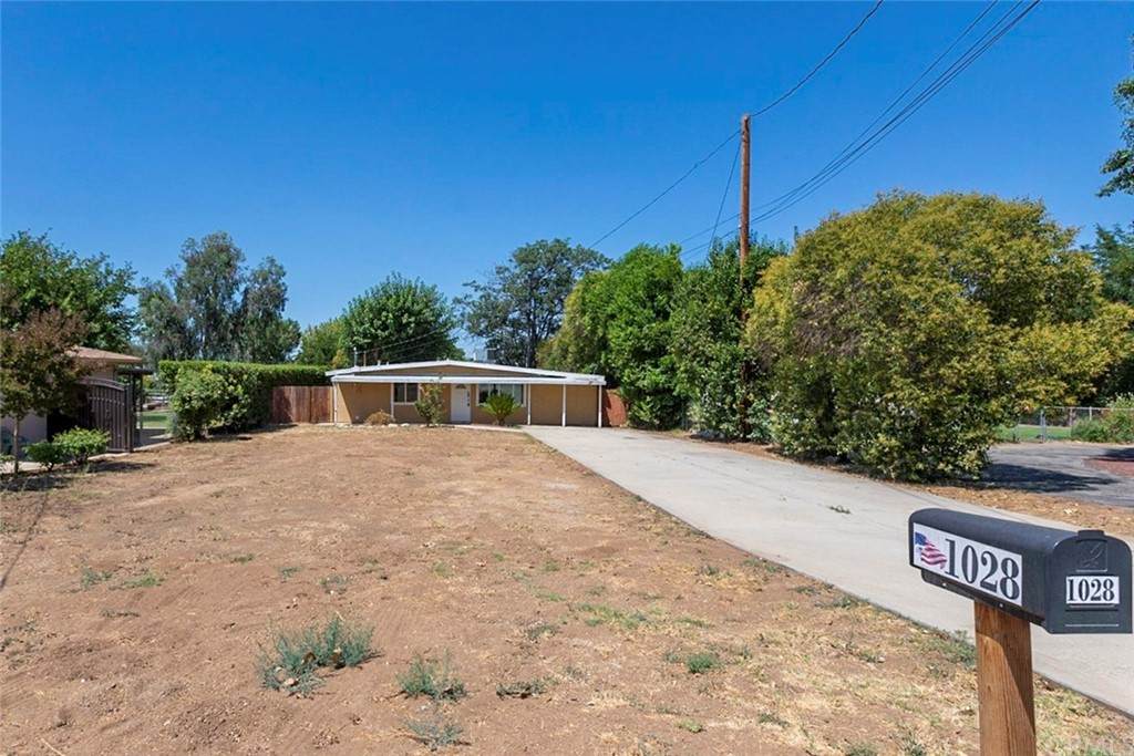 1028 Bryant Street - Photo 1
