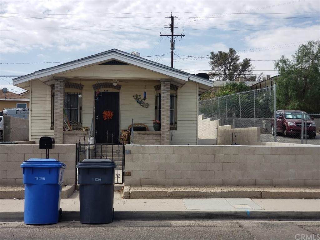 524 Williams Street - Photo 1