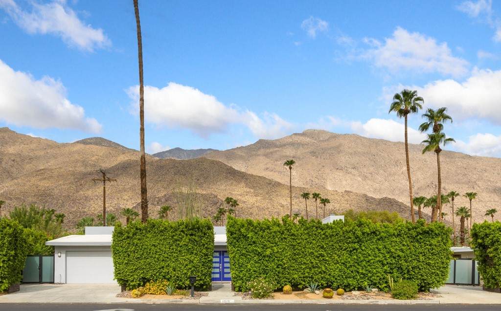 1575 Via Salida - Photo 1