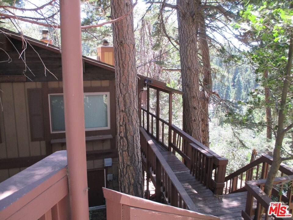 761 Victoria Court - Photo 1