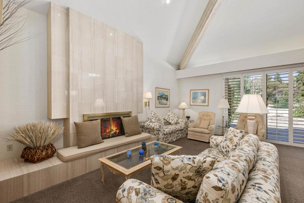 13 Kavenish Drive - Photo 1