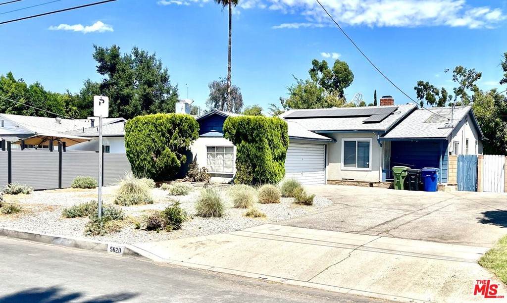 5620 Radford Avenue - Photo 1