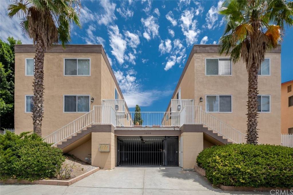 10310 Commerce Avenue - Photo 1