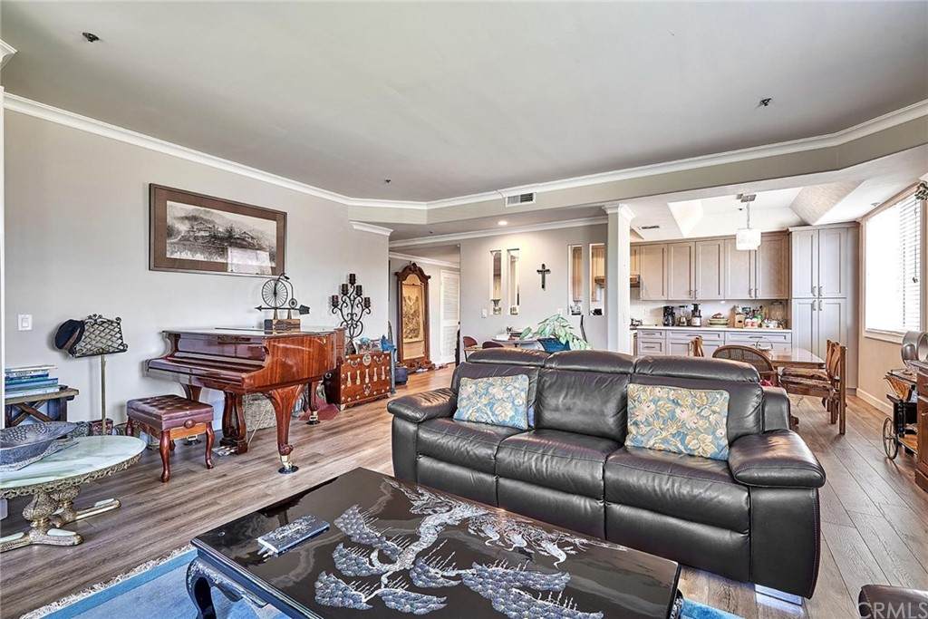 322 Kingsley Drive - Photo 1