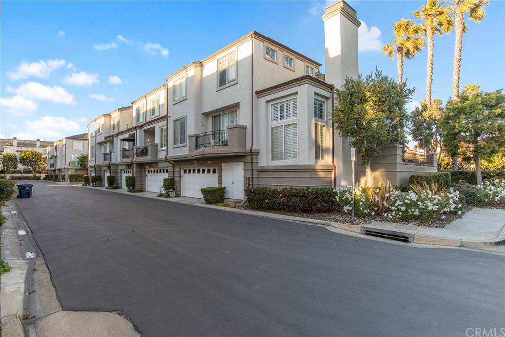 6247 Surfboard Circle - Photo 1