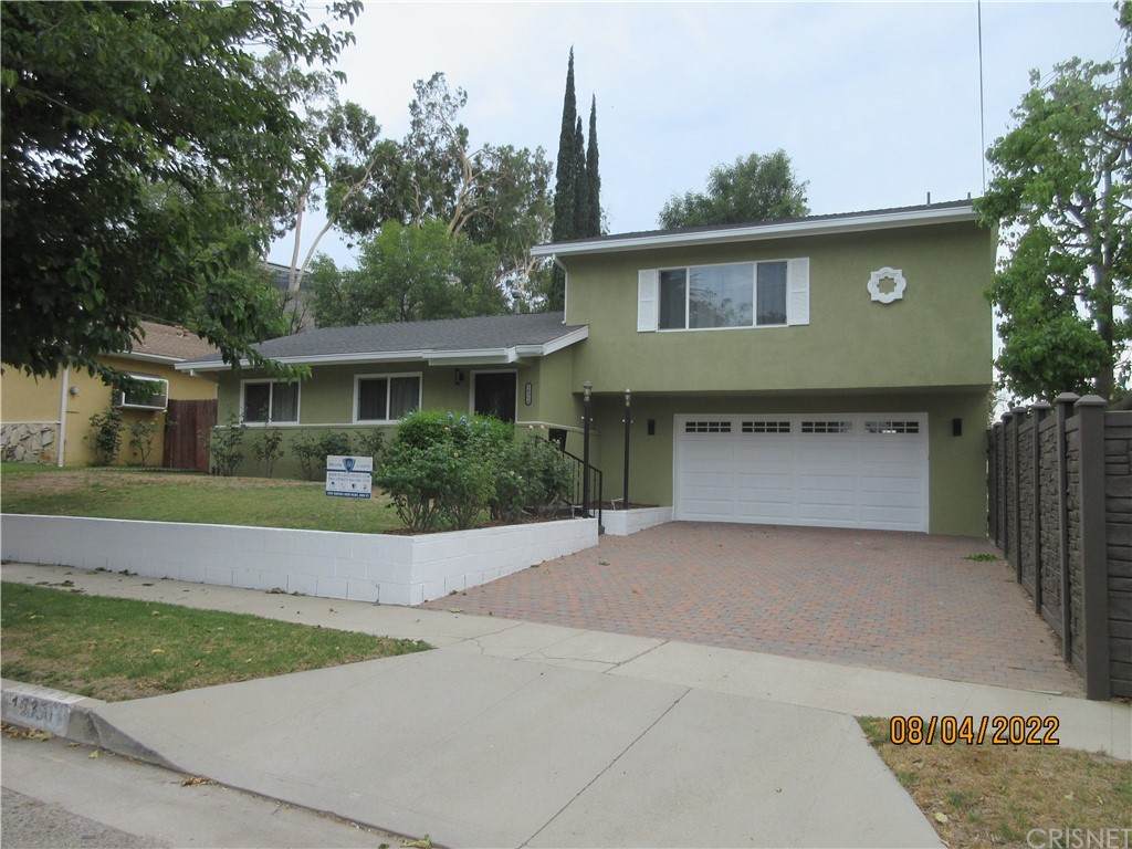 16350 Kinzie Street - Photo 1