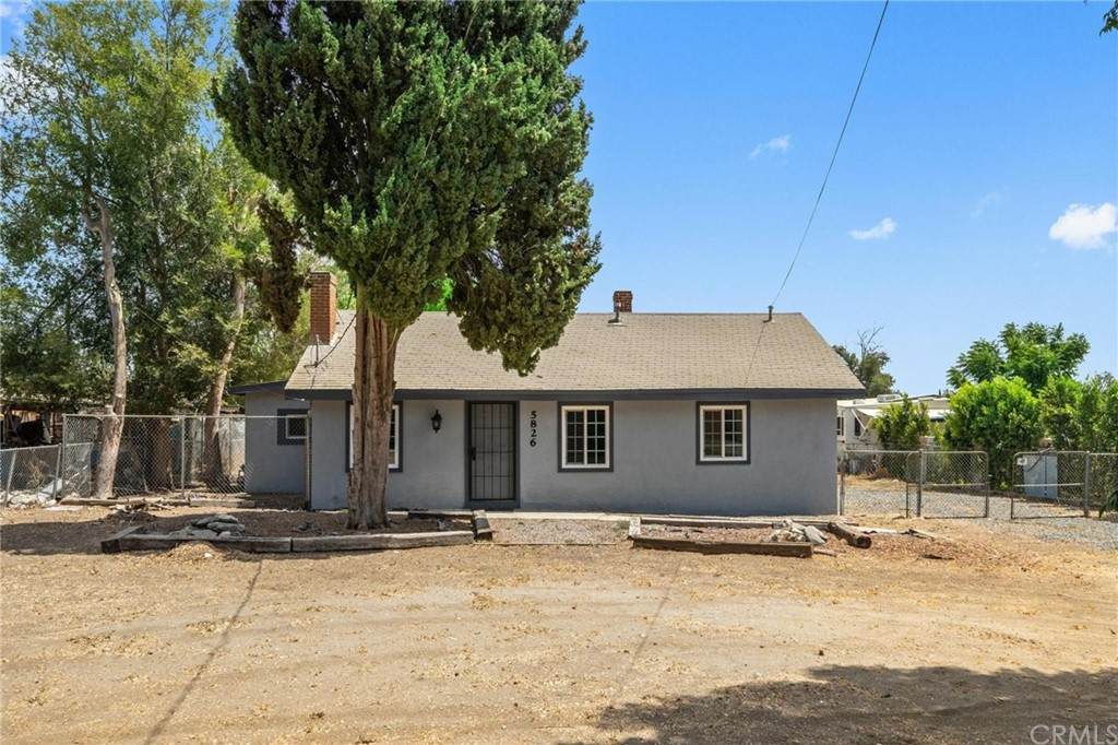 5826 Troth Street - Photo 1