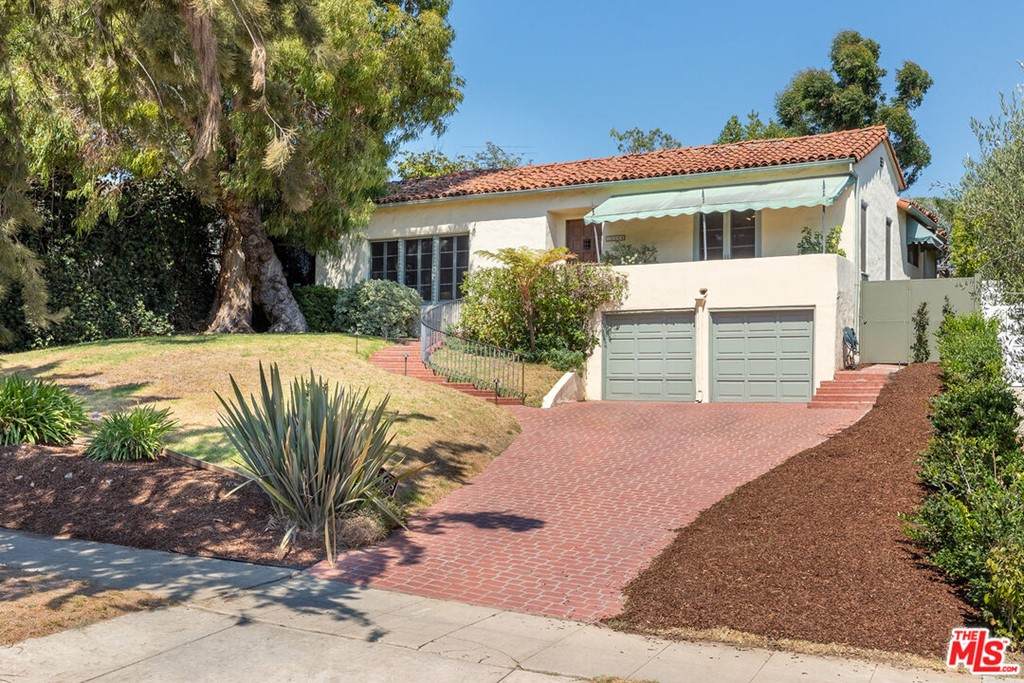 10346 Rochester Avenue - Photo 1