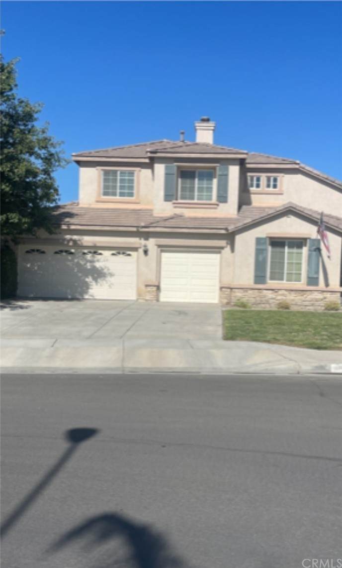 632 Apache Street - Photo 1