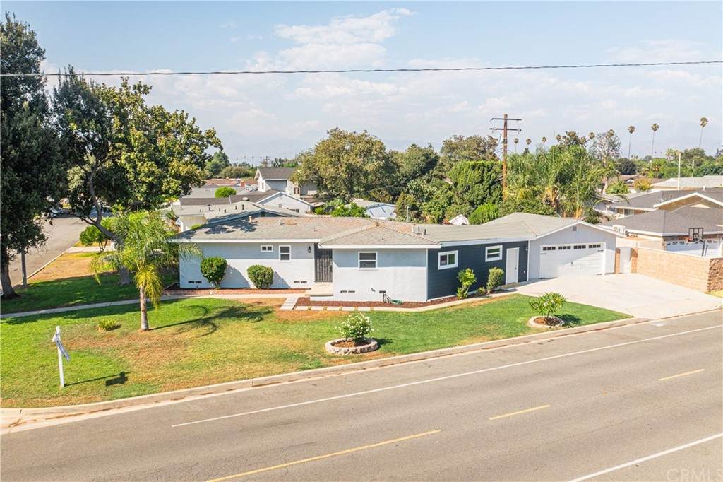 428 Gardenglen Street - Photo 1