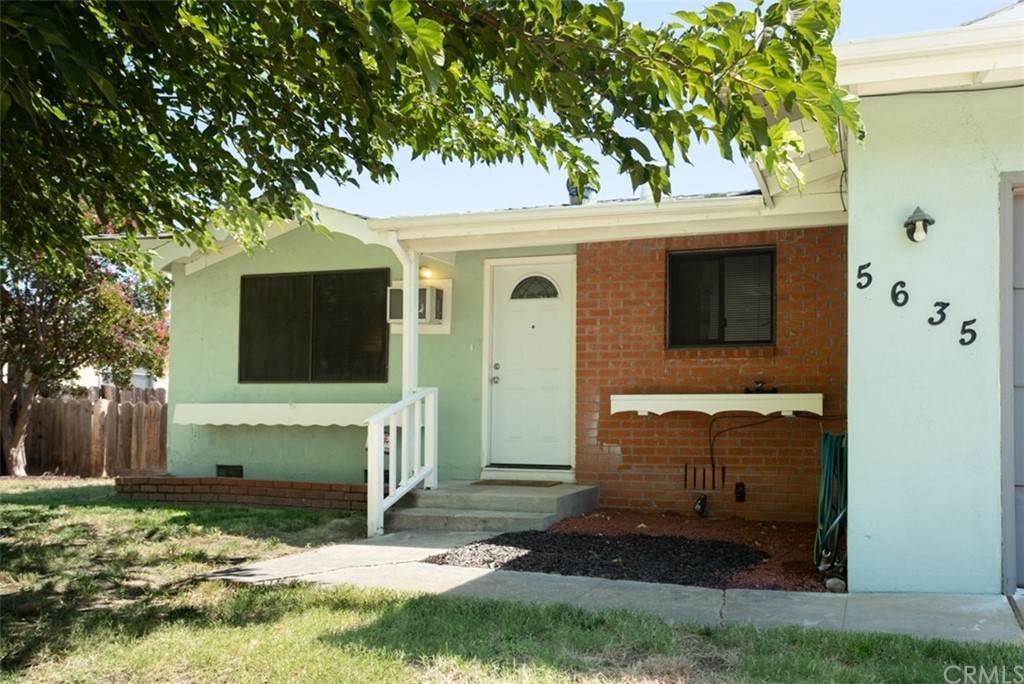 5635 Lower Wyandotte Road - Photo 1