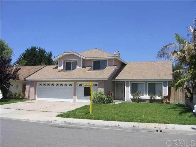 327 Holiday Way - Photo 1