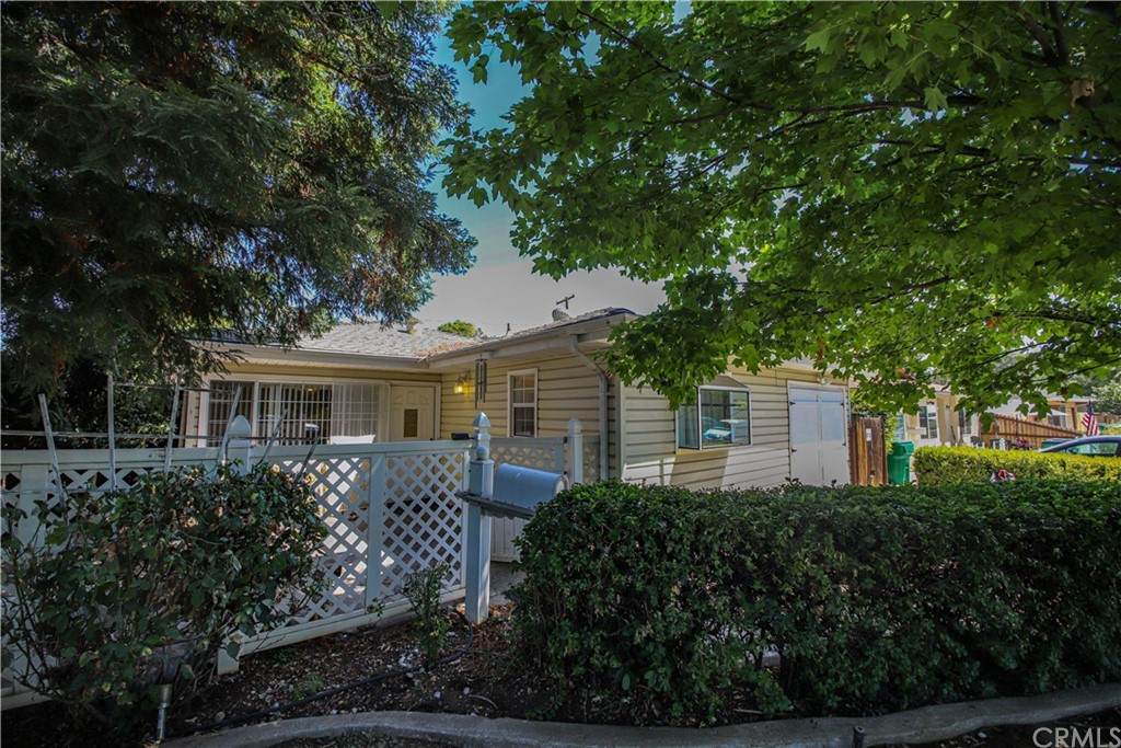 832 Colusa Street - Photo 1