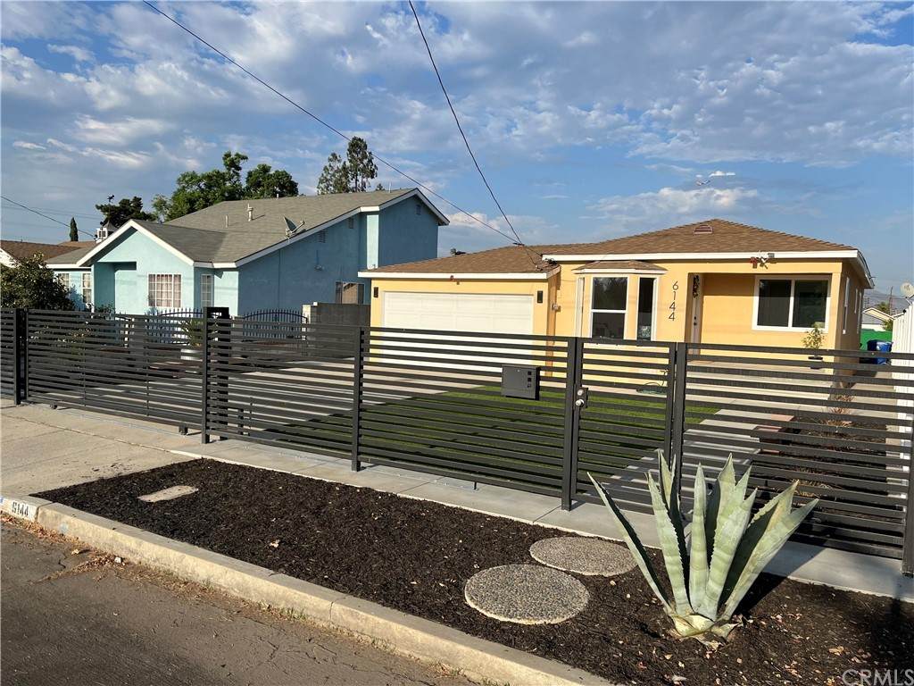 6144 Fair Avenue - Photo 1