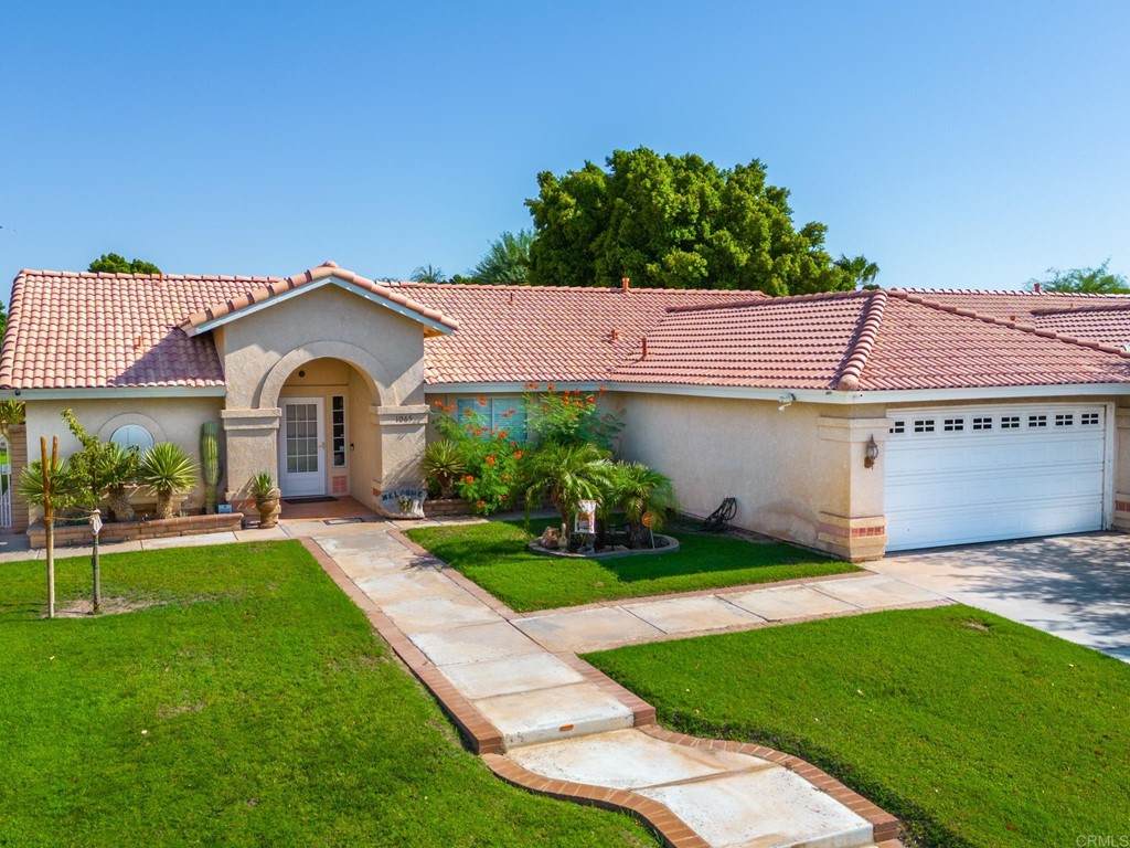 1065 Calle De Sol Street - Photo 1