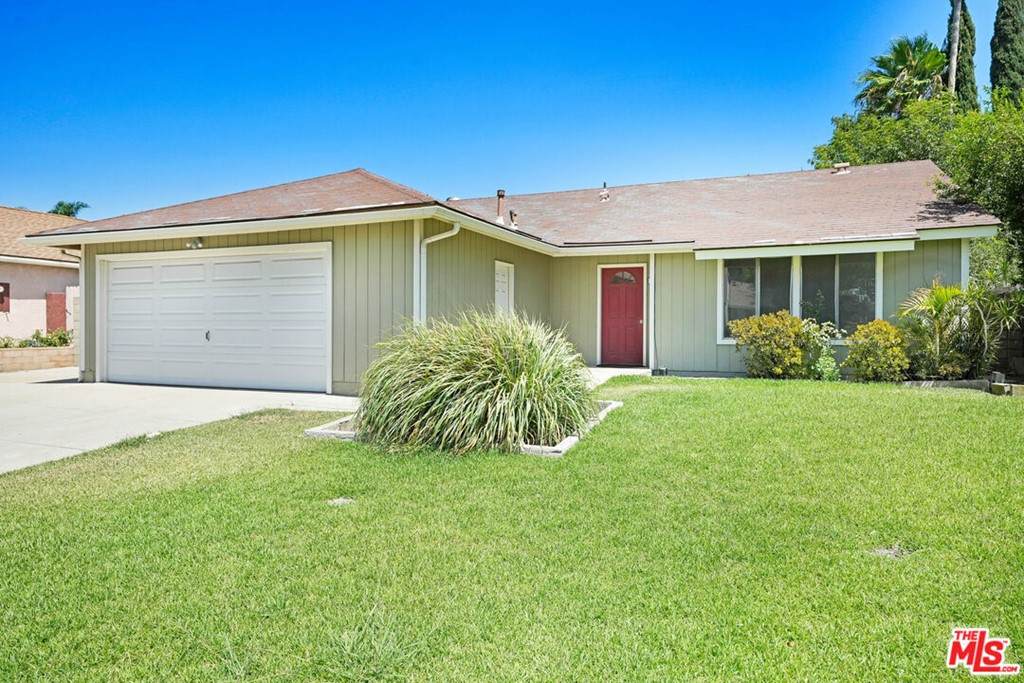 8271 Onyx Avenue - Photo 1