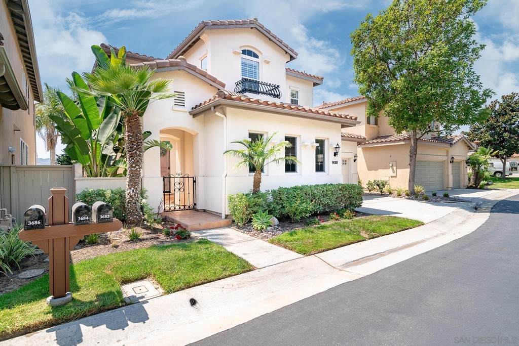 3684 Torrey View Ct - Photo 1