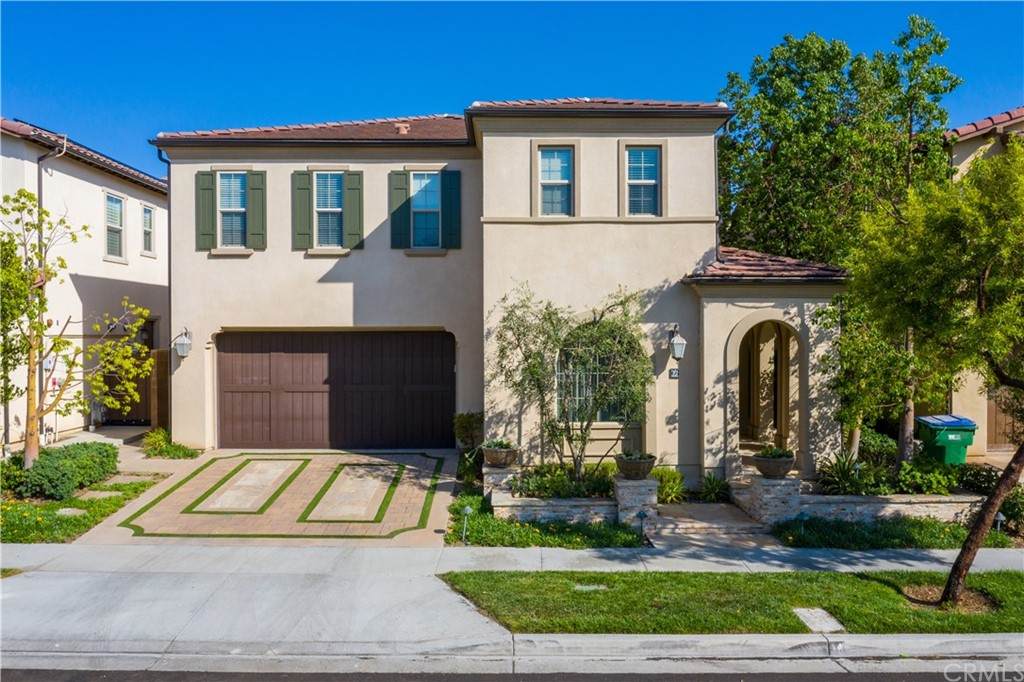 66 Dunmore - Photo 1