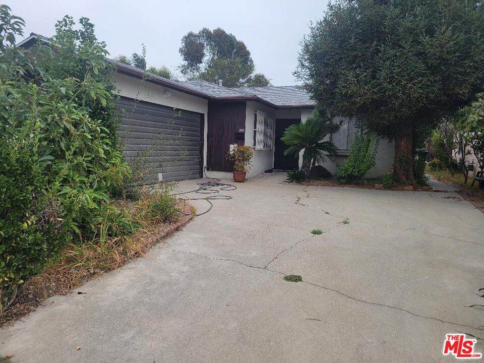 2110 Alta Street - Photo 1