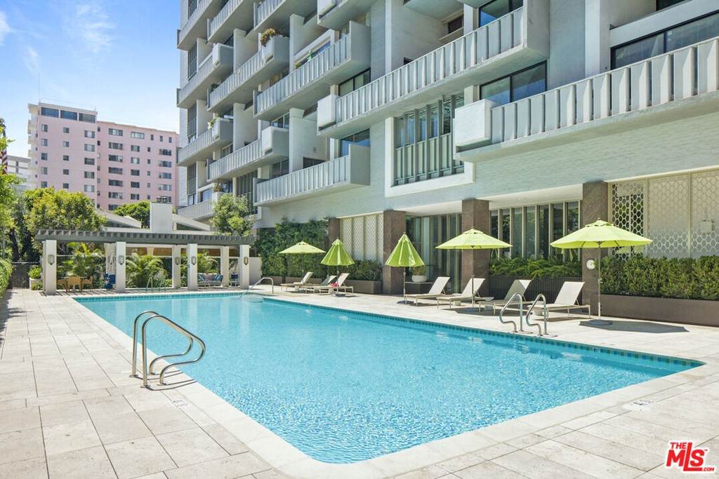 10375 Wilshire Boulevard - Photo 1