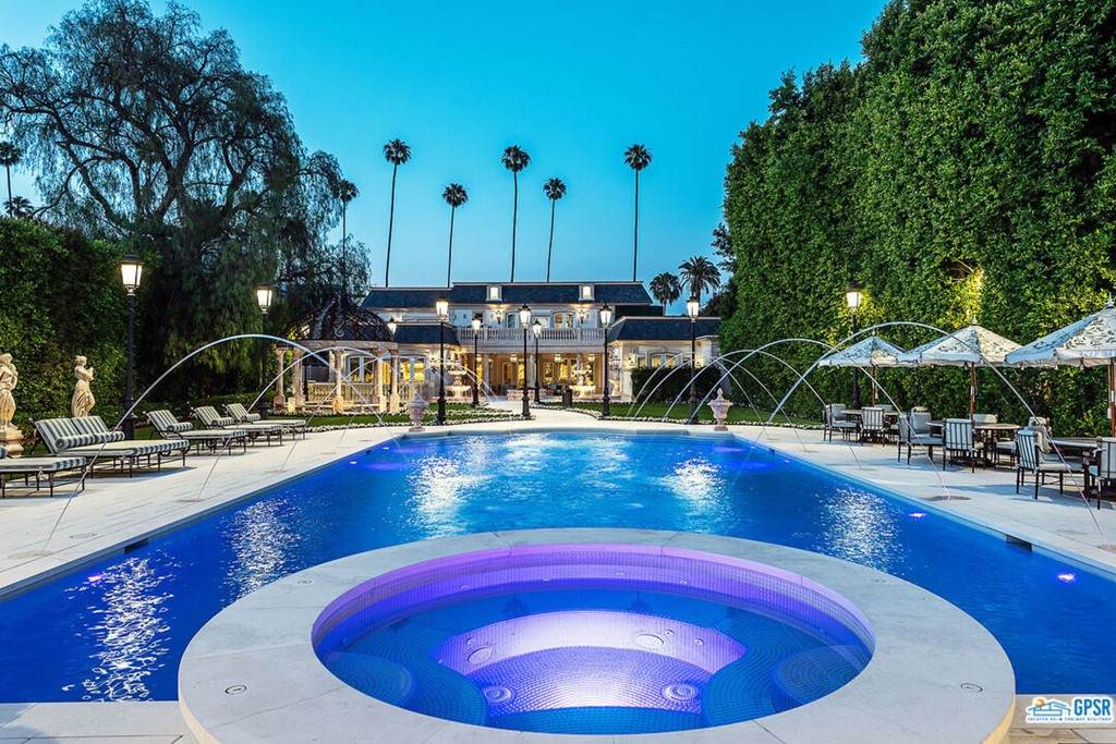 613 Canon Drive - Photo 1
