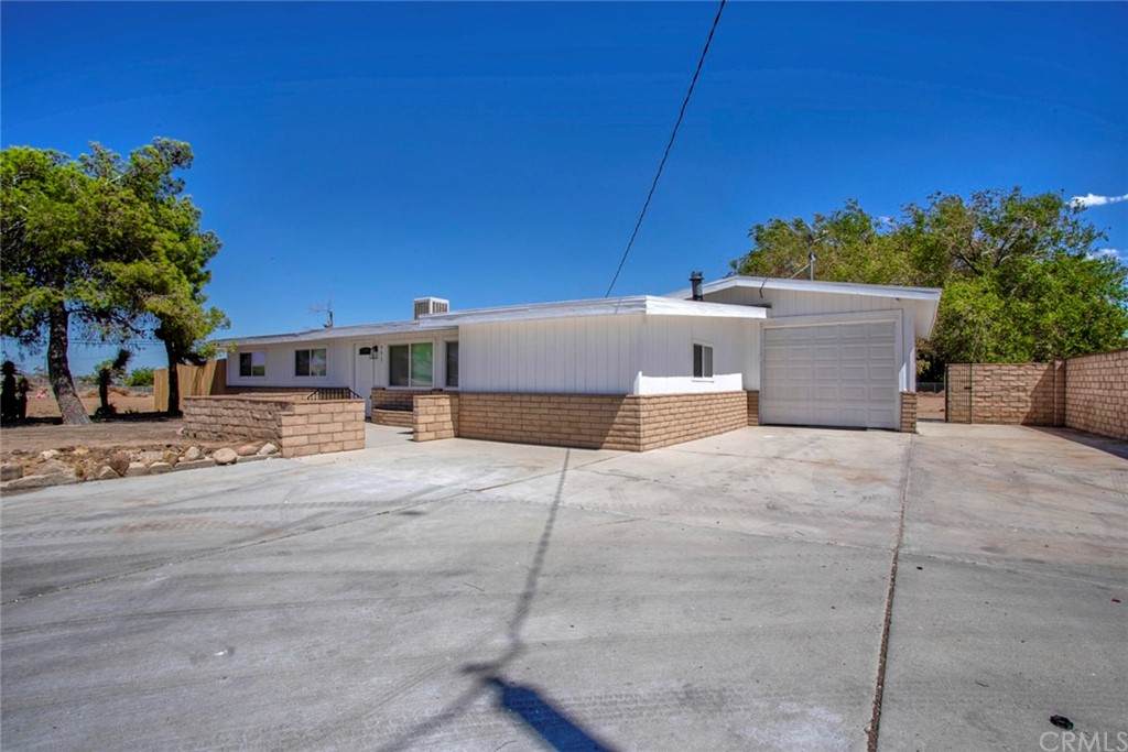 9615 I Avenue - Photo 1