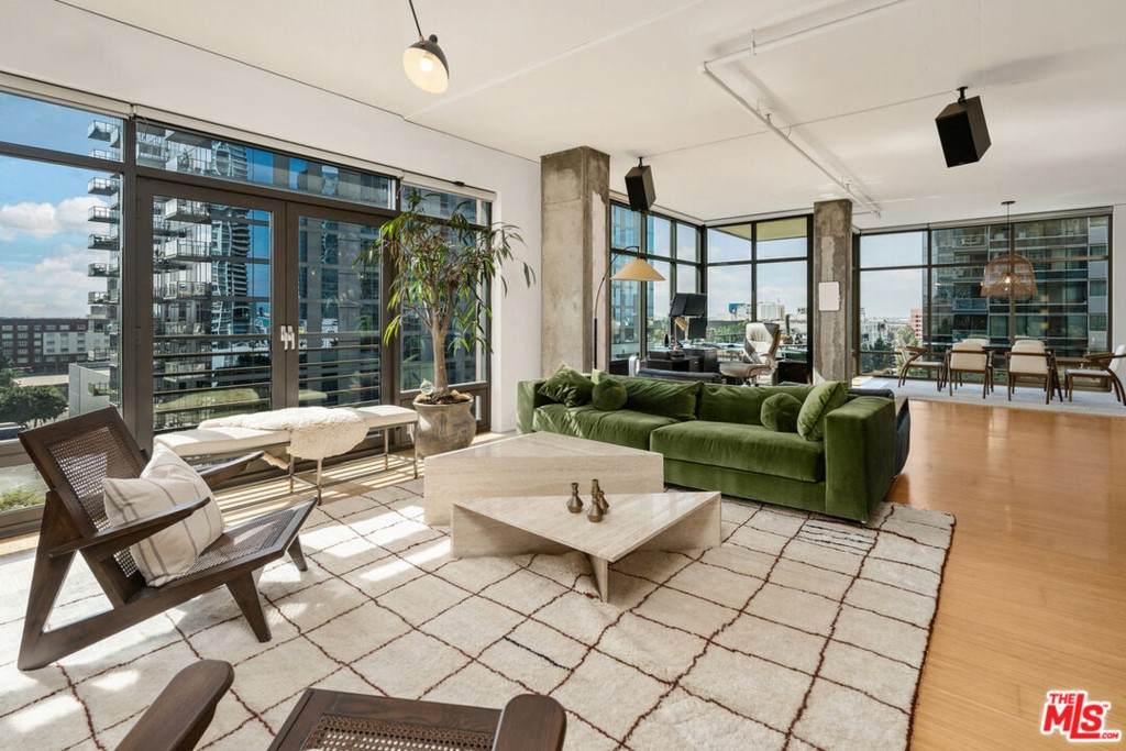 1111 Grand Avenue - Photo 1