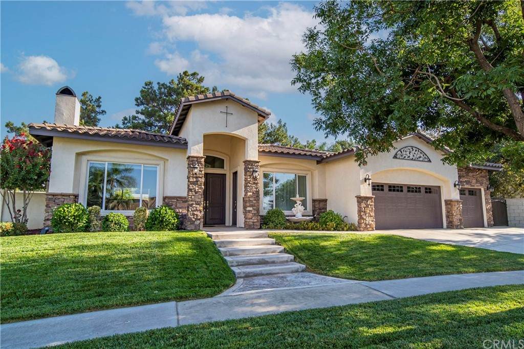 10118 Victoria Street - Photo 1