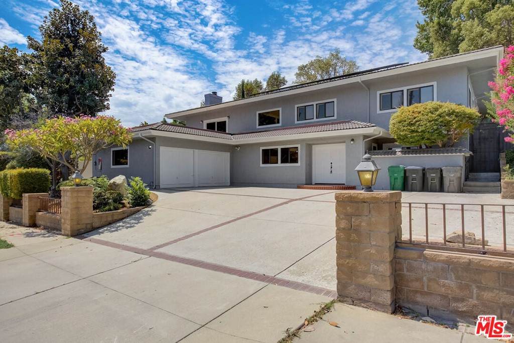 1031 Palm Street - Photo 1