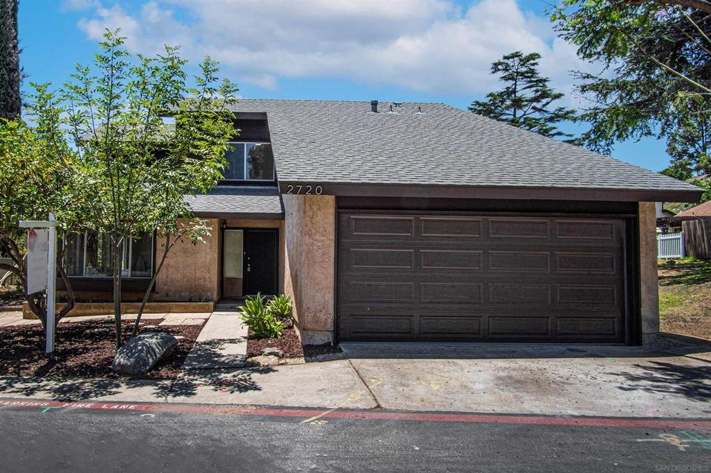 2720 Grade Pl - Photo 1