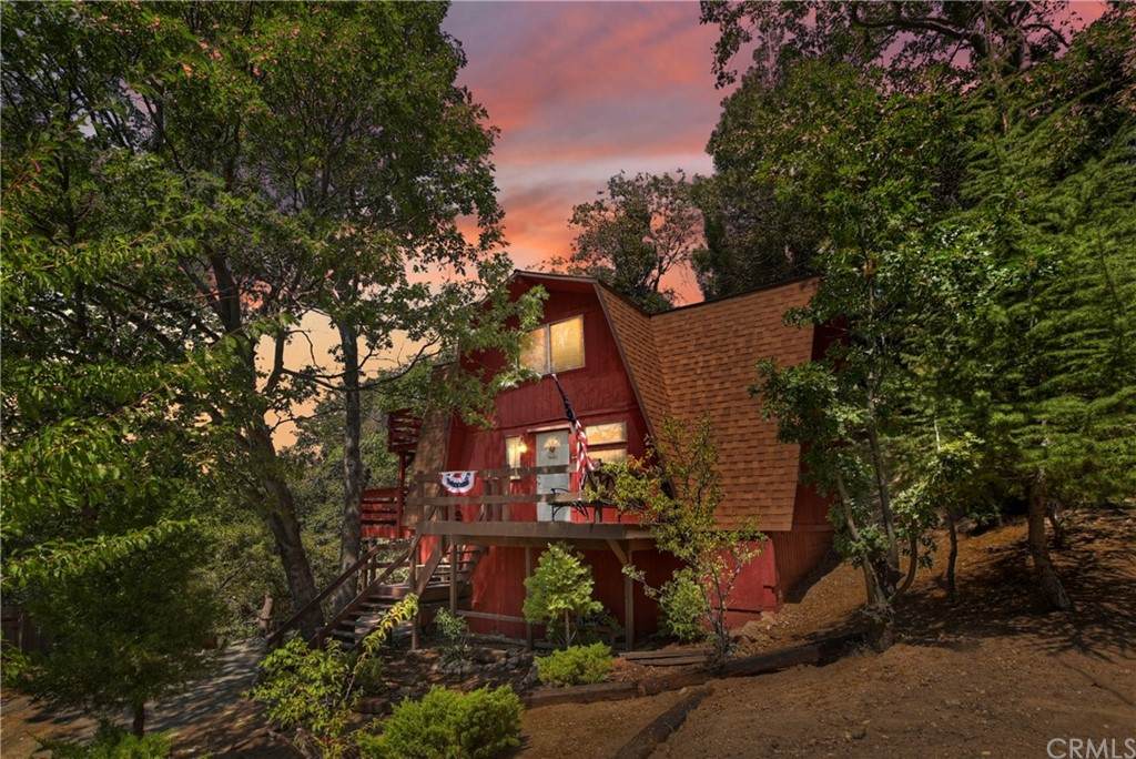 433 Delle Drive - Photo 1