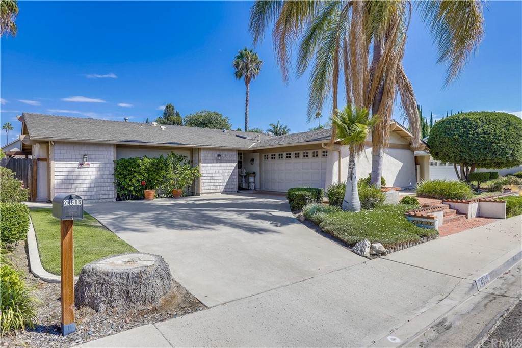 24606 Saturna Drive - Photo 1