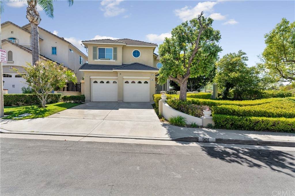 901 Sedona Lane - Photo 1