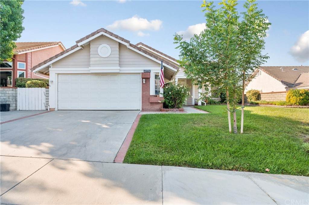 22594 Pecan Place - Photo 1